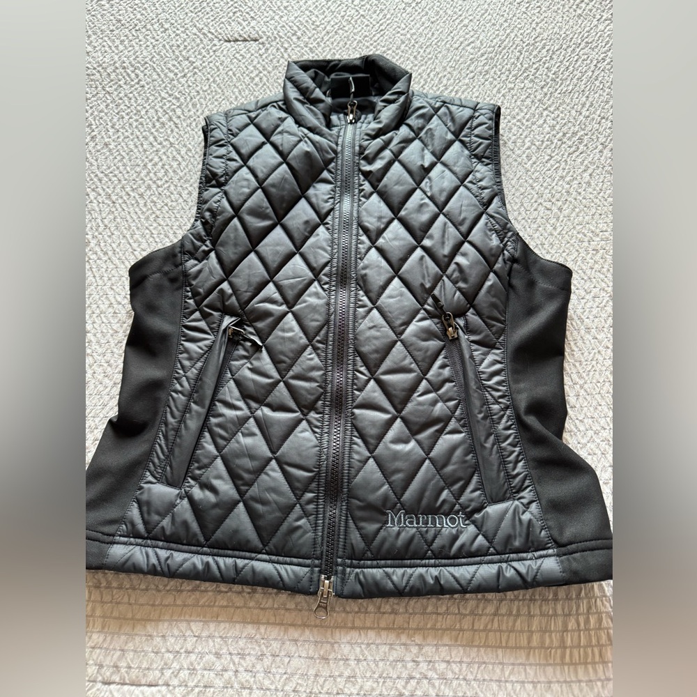 Marmot synthetic down black vest